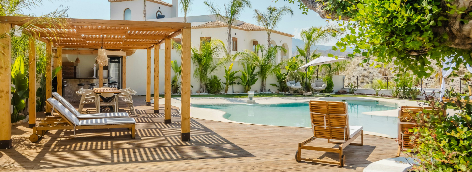 Pergola Suppliers in Dubai